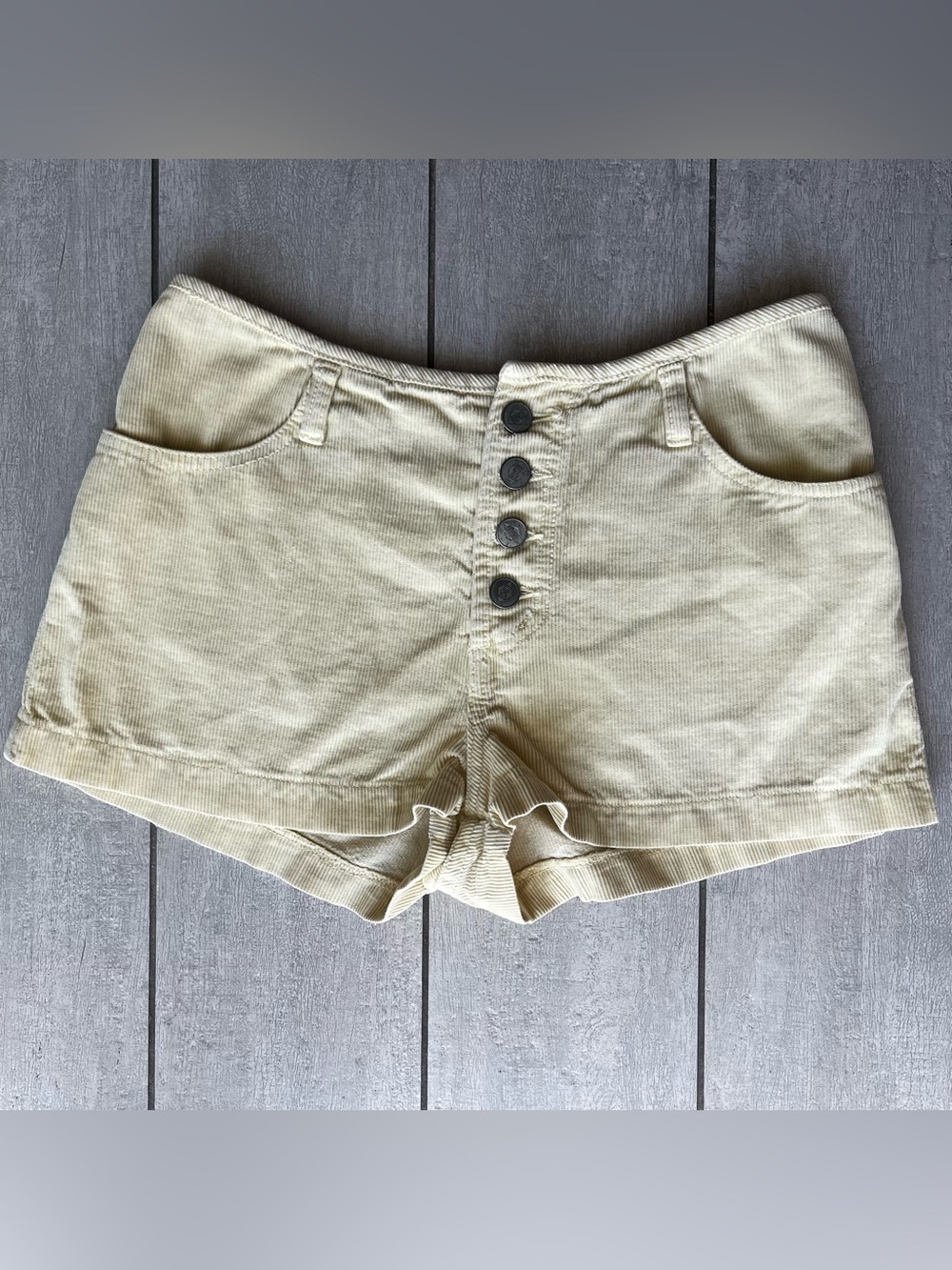Vintage Bongo corduroy shorts